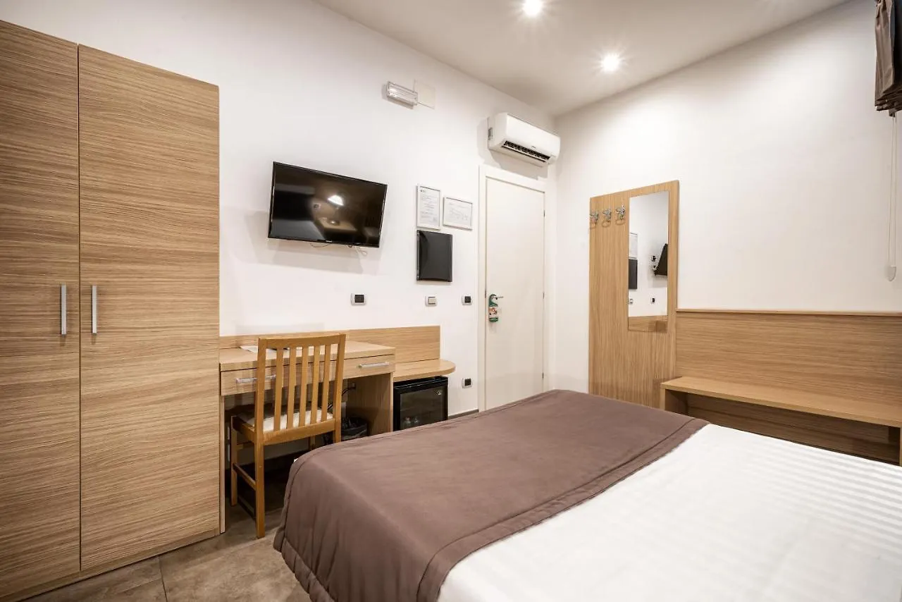 ***  Hotel Paolo II Rom Italien