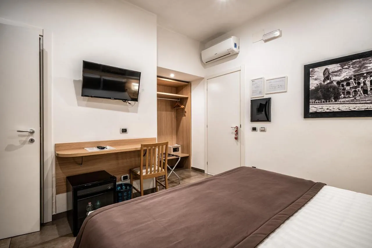 Hotel Paolo II Rome