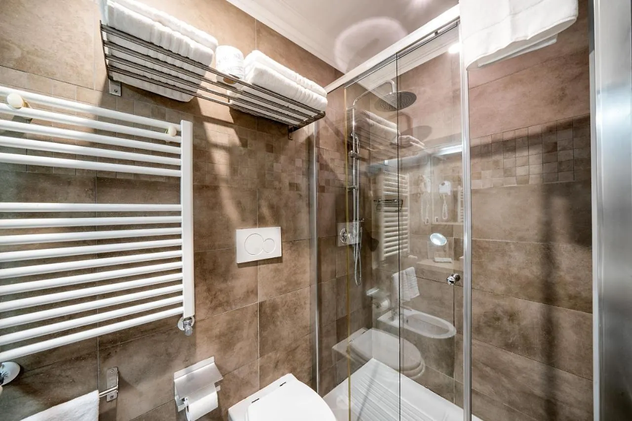 Hotel Paolo II Rome