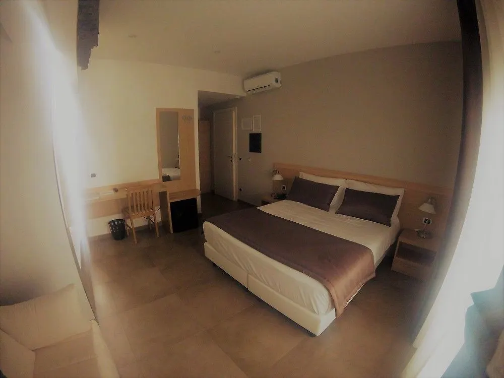 Hotel Paolo II Ρώμη 3*,